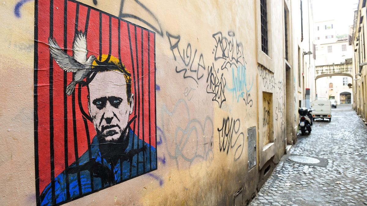 Spoluvězni z Navalného radost nemají. Co ho čeká v trestanecké kolonii?